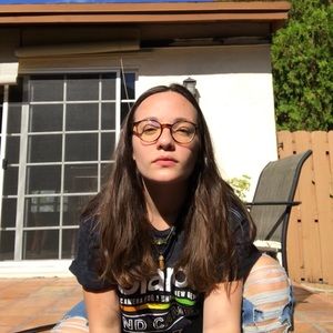 Meet your Posher, Andrea